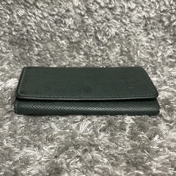 Louis Vuitton Key holder Key case Taiga Green Woman unisex Authentic - Picture 5 of 15